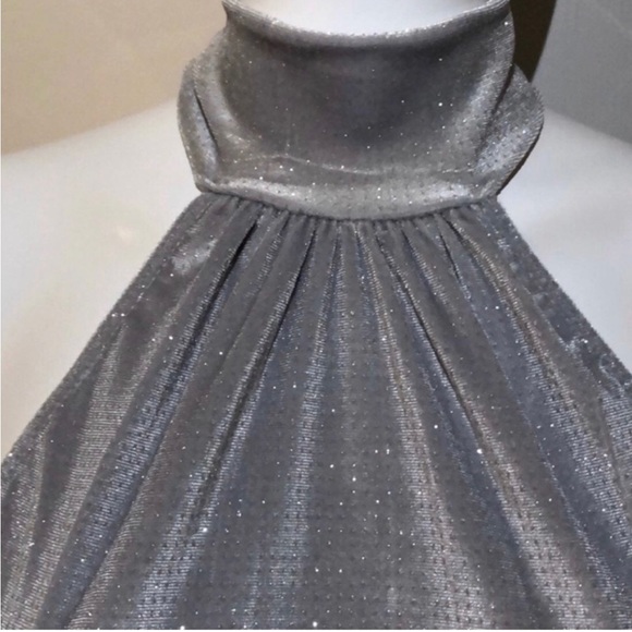 Jlux - Picture 3 of 3